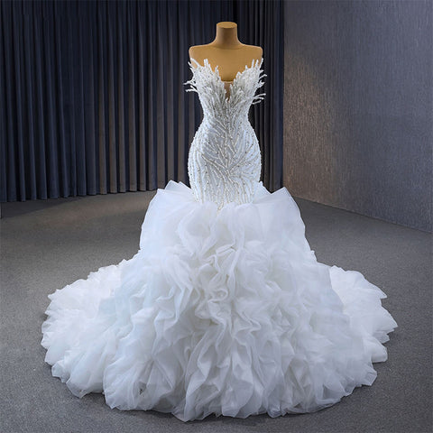 Beautiful Sleeveless Pearls Mermaid Wedding Gown