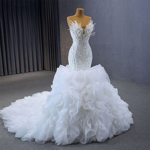 Beautiful Sleeveless Pearls Mermaid Wedding Gown