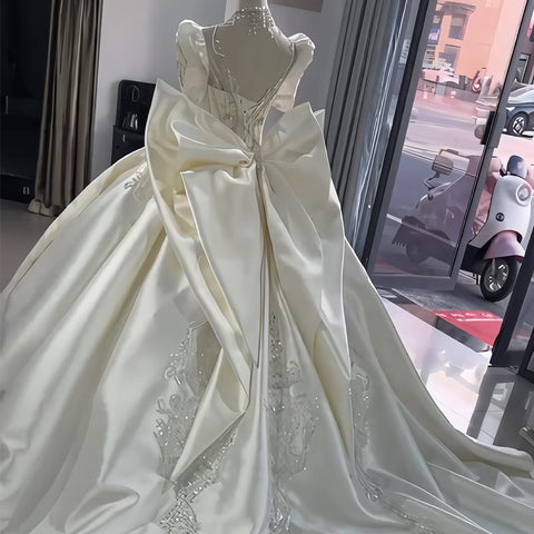 Elegant Bow Satin Puff Sleeve Ball Gown Wedding Dresses