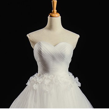 Luxury Strapless  Long Ball Gown Wedding Dress