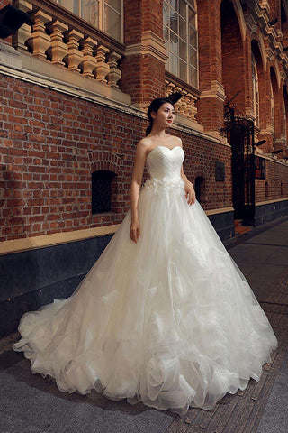 Luxury Strapless  Long Ball Gown Wedding Dress