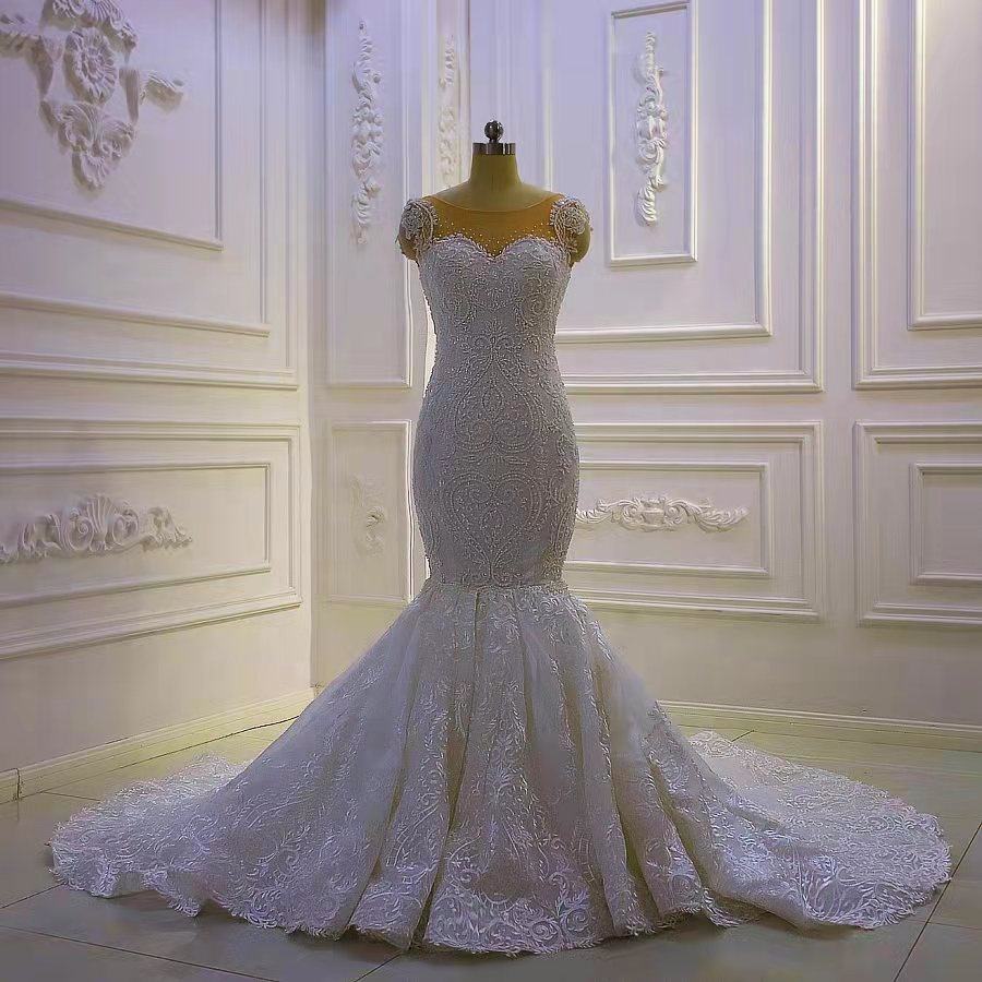 Stunning White Embroidery Sleeveless Mermaid Bridal Wedding Gown